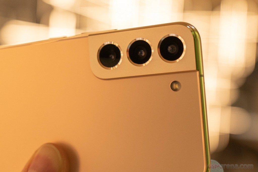 Samsung Galaxy S22, Box Pack, A+ Grade, Brand New - Image 9